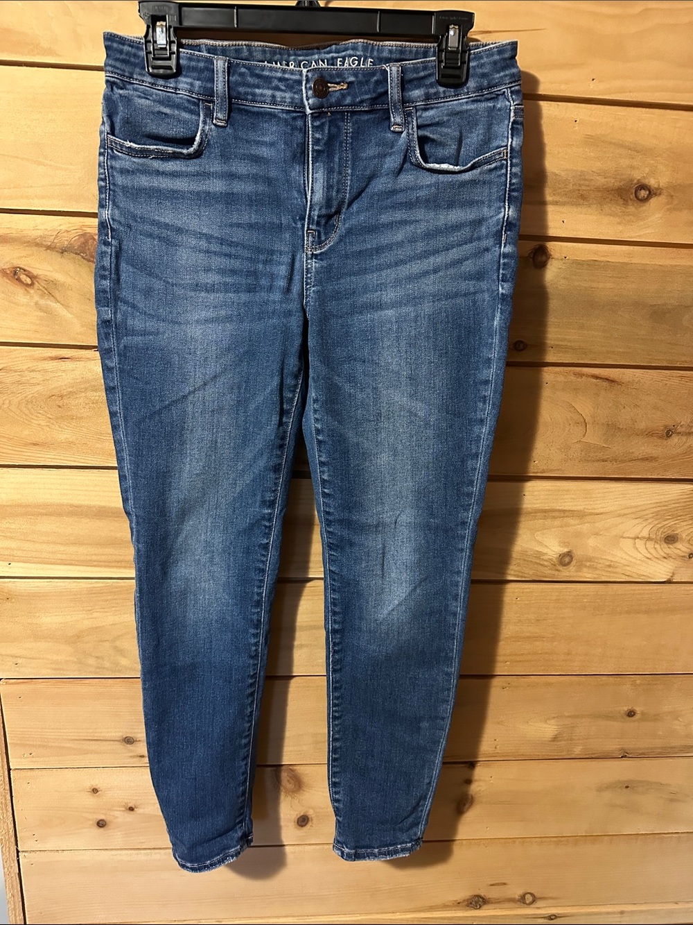 American Eagle Med Wash Mid rise Jegging Size 8-Short